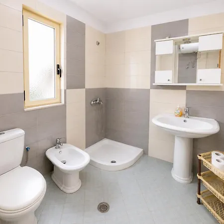 Apartamento Bakija Sarandë