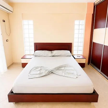 Bakija Apartamento Sarandë